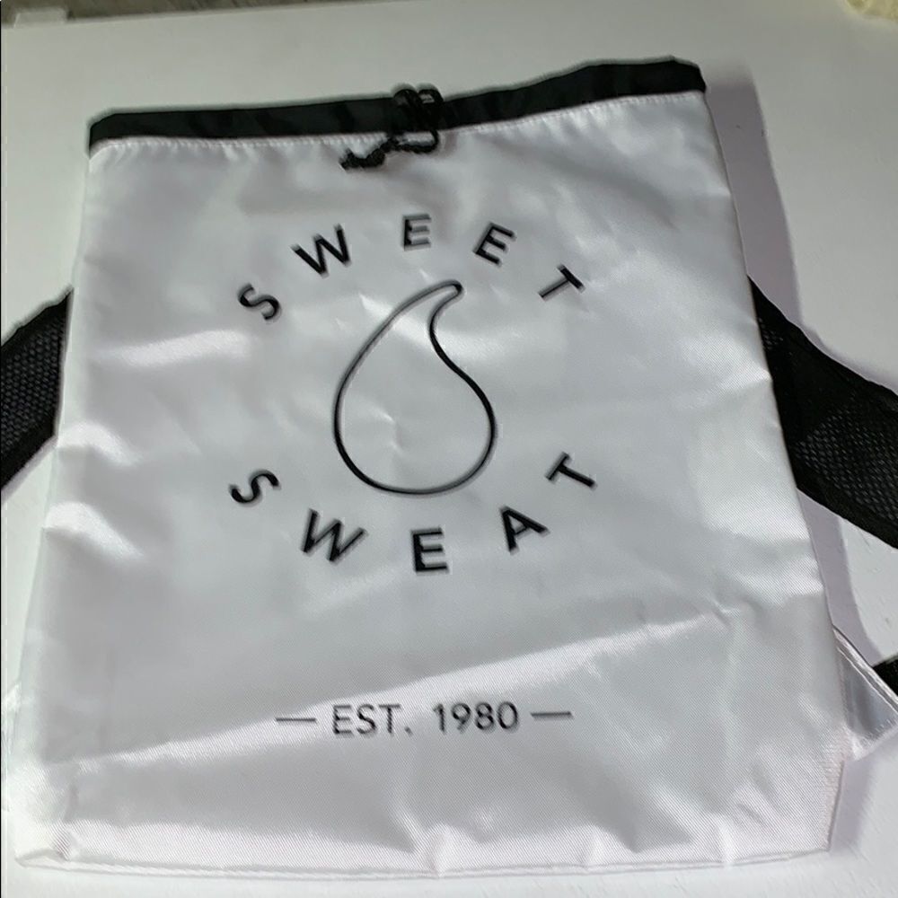 𝅺NEW Sports Research Sweet Sweat backpack gym bag